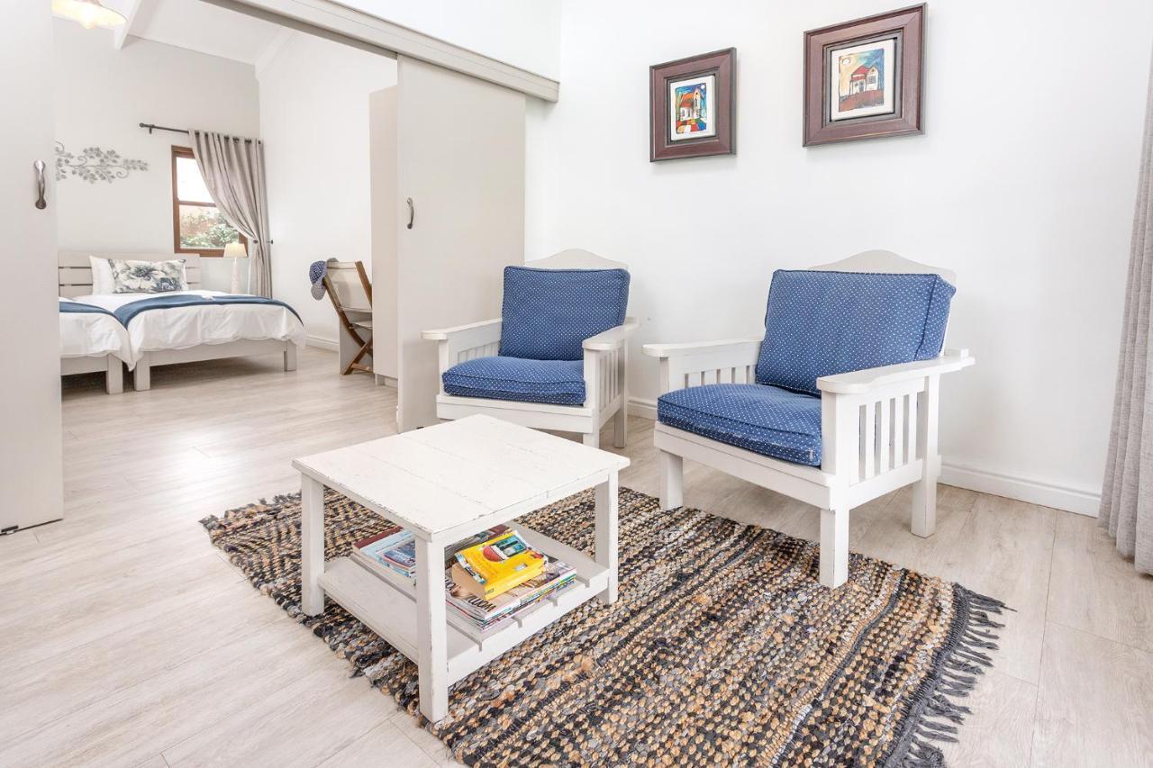 Appartement Sixteen Guest House on Main *