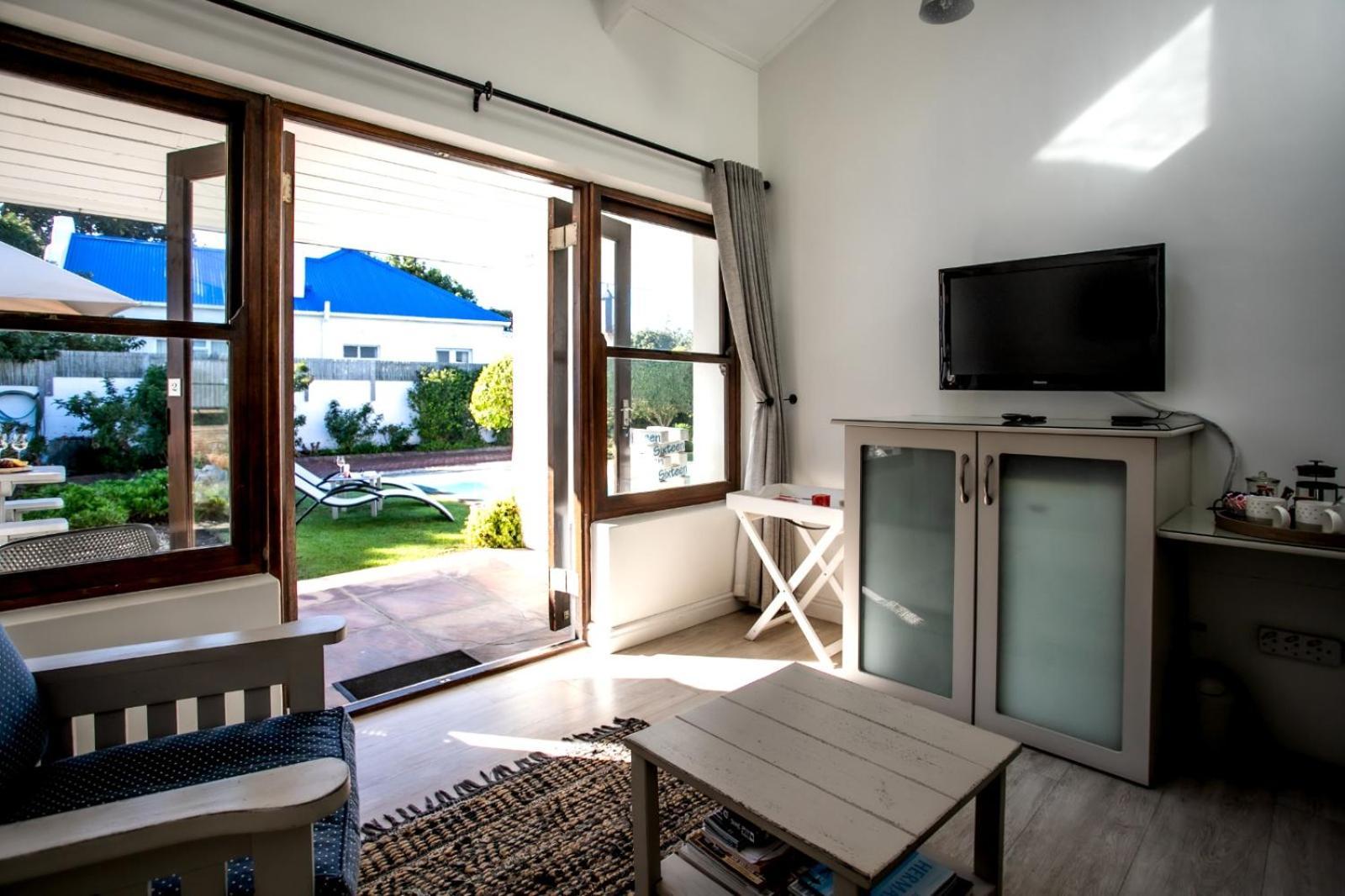 Appartement Sixteen Guest House on Main *
