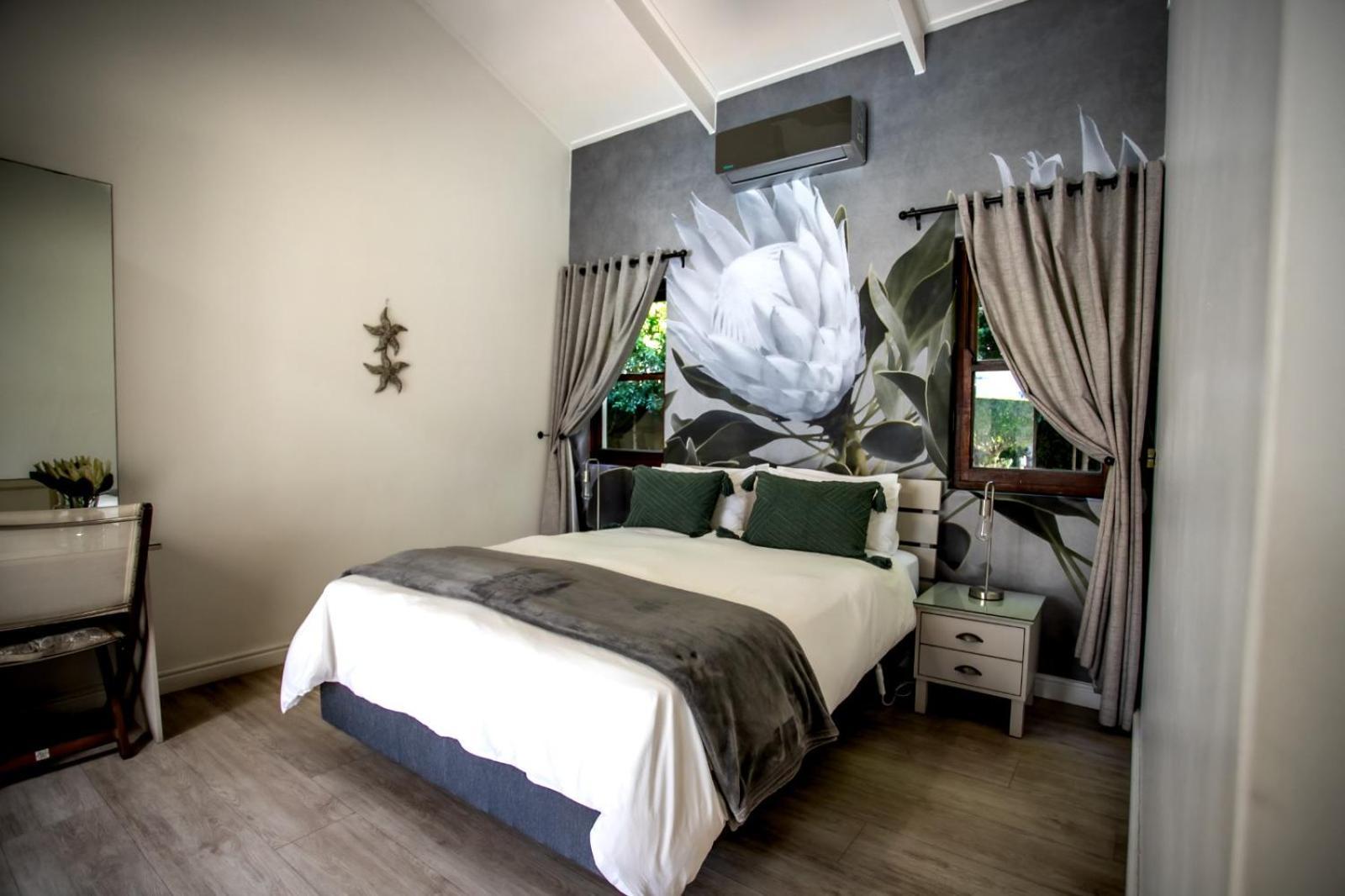 Sixteen Guest House on Main